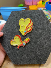 Load image into Gallery viewer, Alice in Wonderland Pins
