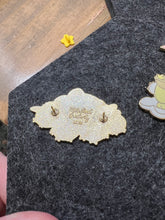 Load image into Gallery viewer, Pooh Bear Pins
